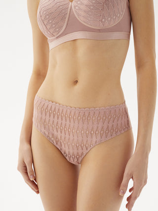 Model wearing MEGAMI Matching Bottoms in Rose – mid-rise and sculpted fit